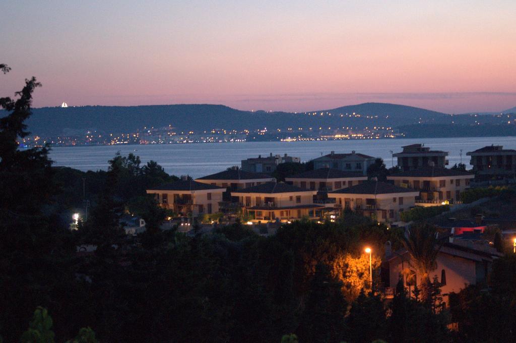 Pasalimani Hotel Çeşme Exterior foto