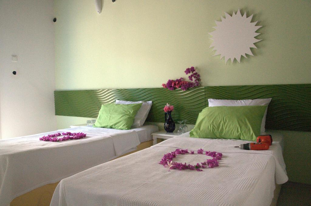 Pasalimani Hotel Çeşme Habitación foto